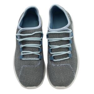 Skyline Women's Memory Foam Lace Up Sneakers in Sky Blue, US Size 9